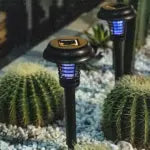 Solarna i UV Lampa Protiv Komaraca 1+1 GRATIS!